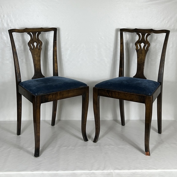 Stolar, ett par, 1900-talets första hälft.