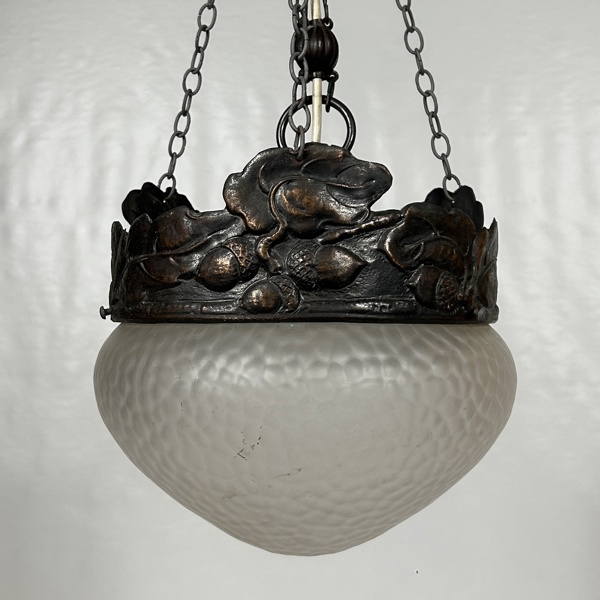 Taklampa, jugend, 1900-talets första hälft.