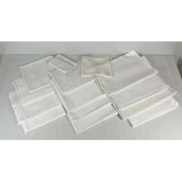 Handdukar och dukar, 2+13st.