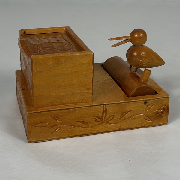 Cigarettautomat, trä, 1900-tal.