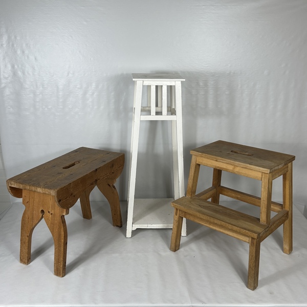 Pallar och piedestal, 3 delar.