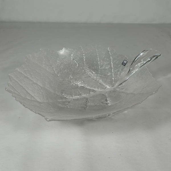 Mats Jonasson. Fat, "Lövet", Målerås.