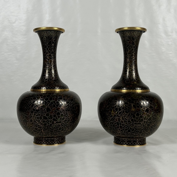 Vaser, ett par, Cloisonné, Kina.