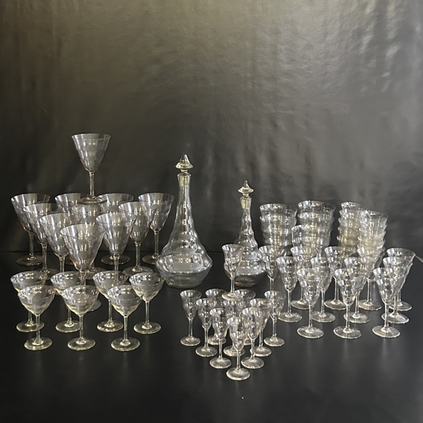 Gerda Strömberg. Glasservis, 58 delar, "Fylgia", Eda glasbruk.