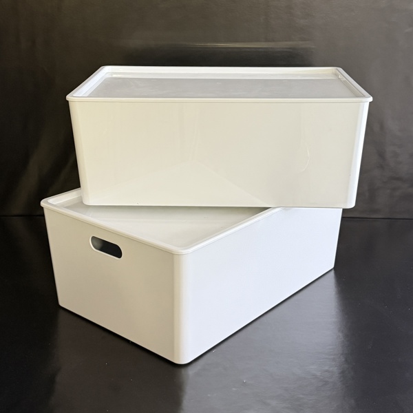 Lådor med lock, 2st, hårdplast. 