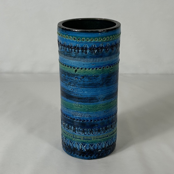 Aldo Londi. Vas, "Rimini Blue", Italien.