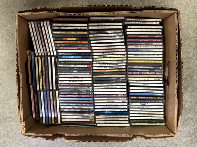CD skivor, blandad musik