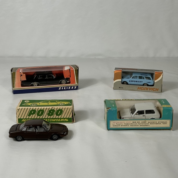 Plåtleksaksbilar, 4st, Ryssland.