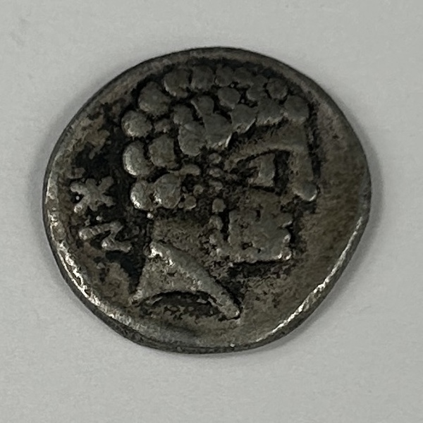 Mynt, Denar, Spanien, omkring 72-80 e.Kr.Silver.