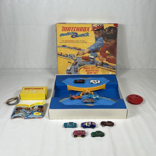 Bilbana med bilar, Match Box, Switch Track.