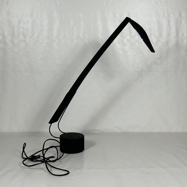 Mario Barbaglia & Marco Colombo. Bordslampa, "Dove", Italien.