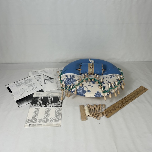 Knyppeldyna med tillbehör.