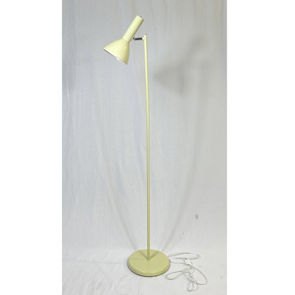 Golvlampa, LampGustav.