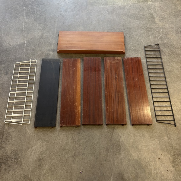 Delar till stringhylla, 9 delar, 1950/60-tal.