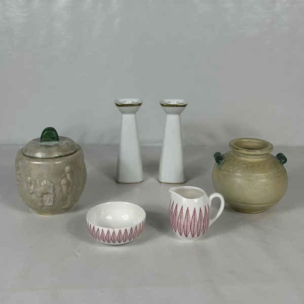 Keramik och porslin, 6 delar, 1900-tal.