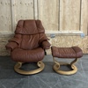 Fåtölj med fotpall, "Stressless Reno", Ekornes.
