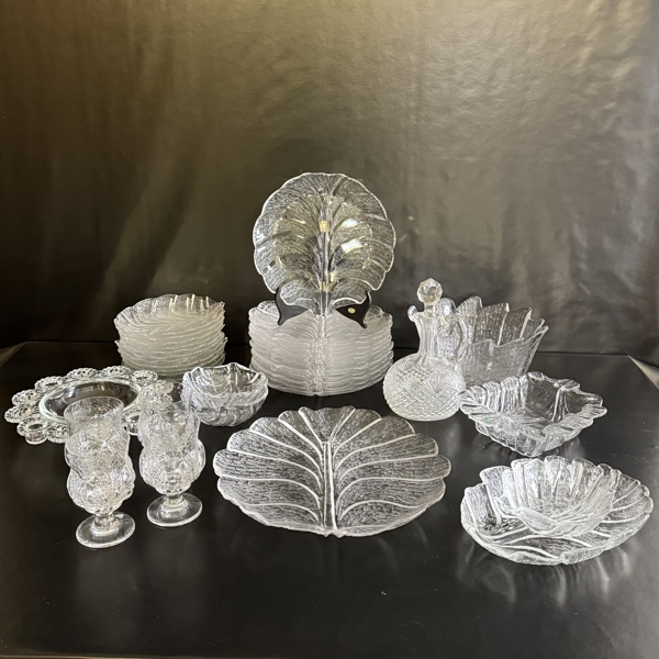 Lars Hellsten. Servisdelar, 31st, "Eden", Orrefors, m.m.