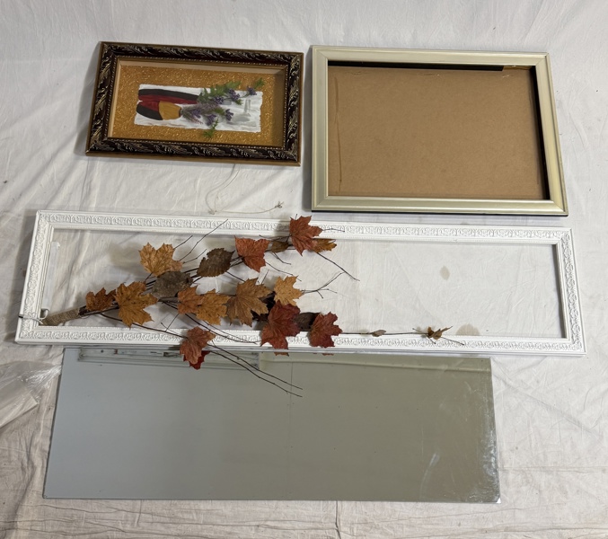 Ramar, spegel och tavla, 4 delar.