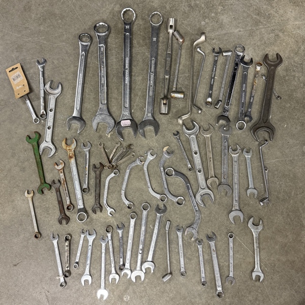 Parti fasta nycklar.