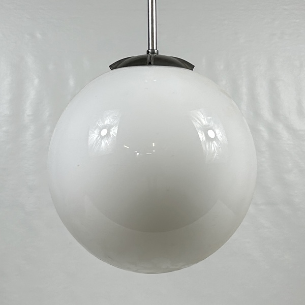 Klotlampa, glas, 1900-tal.