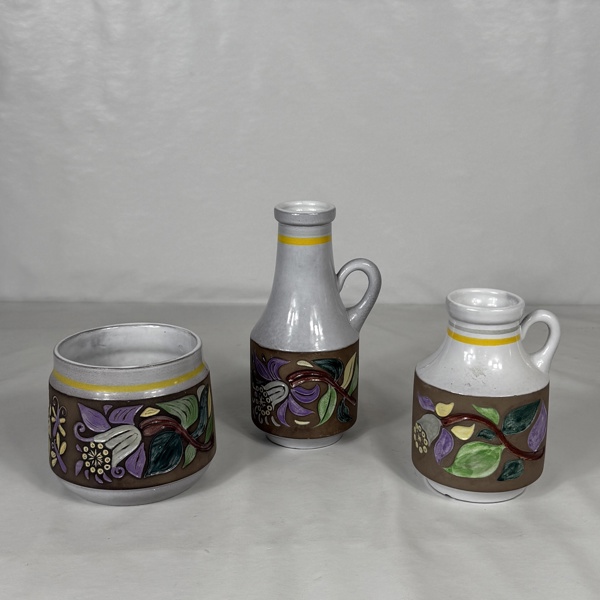 Mari Simmulson. Keramik, 3 delar, Upsala Ekeby.