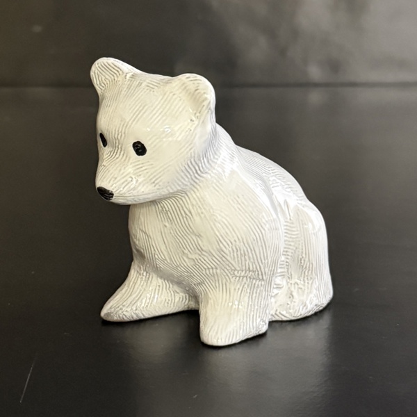 Mari Simmulson. Figurin, Isbjörn, Upsala Ekeby.