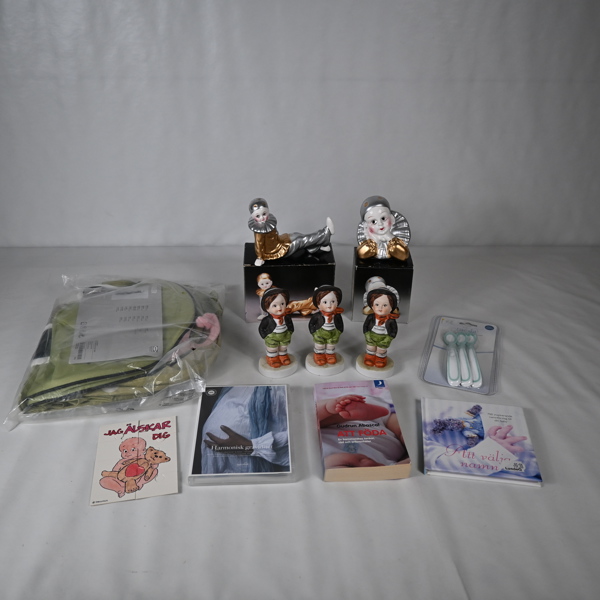 Parti figuriner och bebisartiklar. 