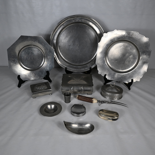 Parti tennföremål. 