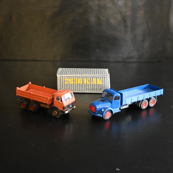 Plåtleksaksbilar, 2st, Conrad, Tyskland.