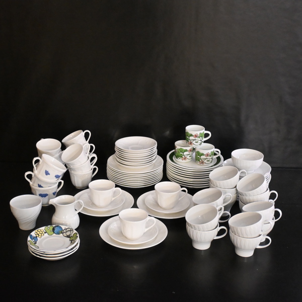 Kaffeservisdelar, 82st, porslin.