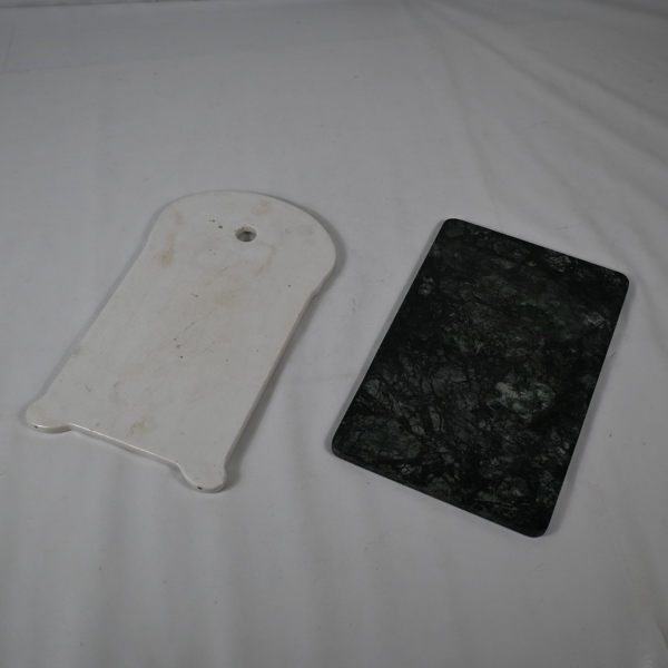 Skärbrädor i sten, 2st.