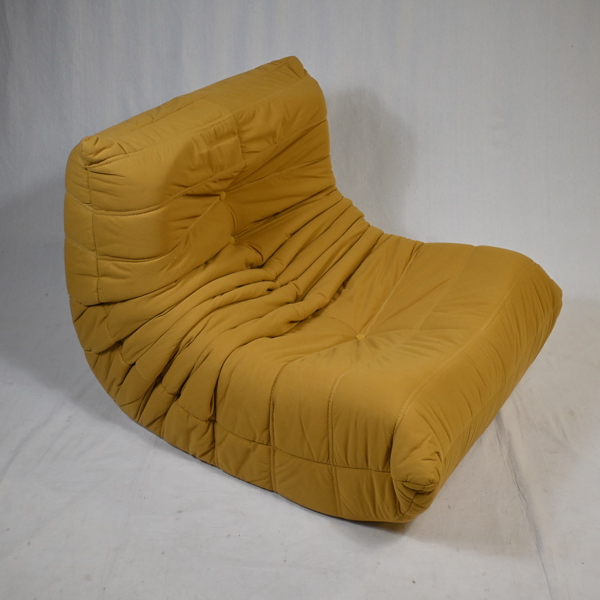 Michel Ducaroy. Efter. Fåtölj, “Togo Chair”.