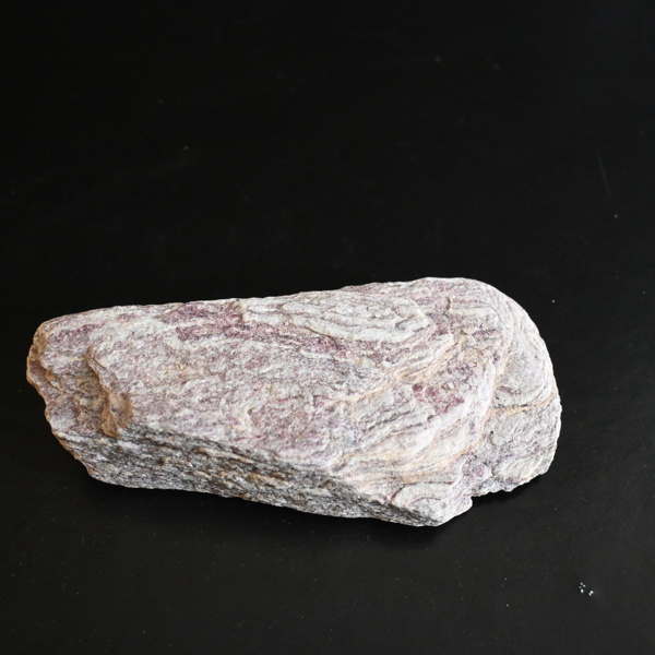 Sten, rubin i kvarts.