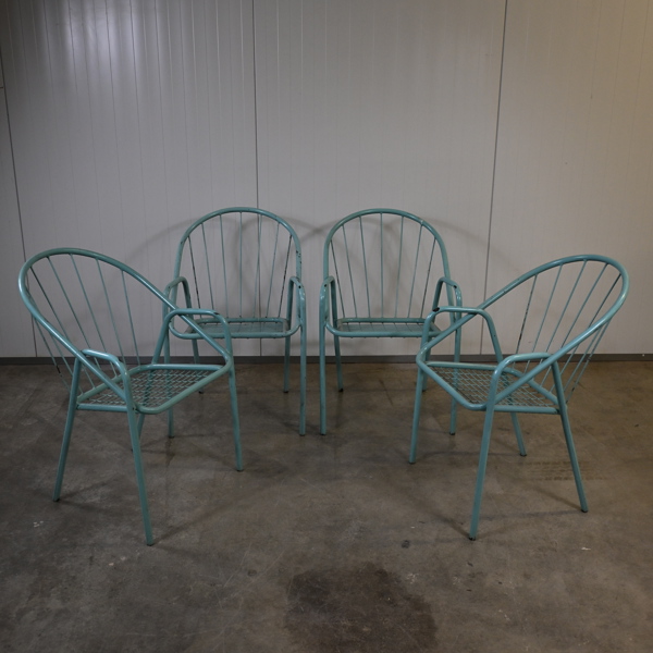 Trädgårdsstolar i metall, 2000-tal.