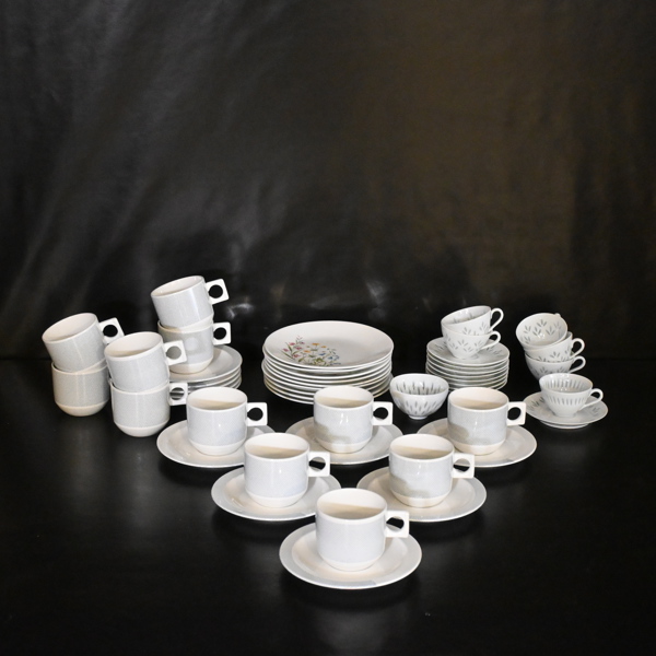 Koppar och fat, 48 delar, Rörstrand.