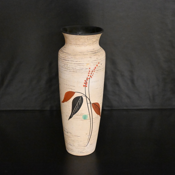 Golvvas, keramik, 1900-tal.