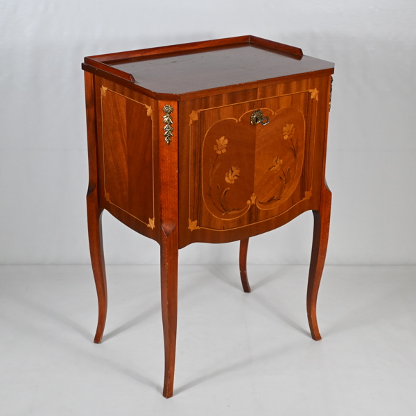 Bestickschatull, intarsia, 1900-tal.