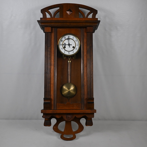 Väggur, Junghans, 1900-talets första hälft.