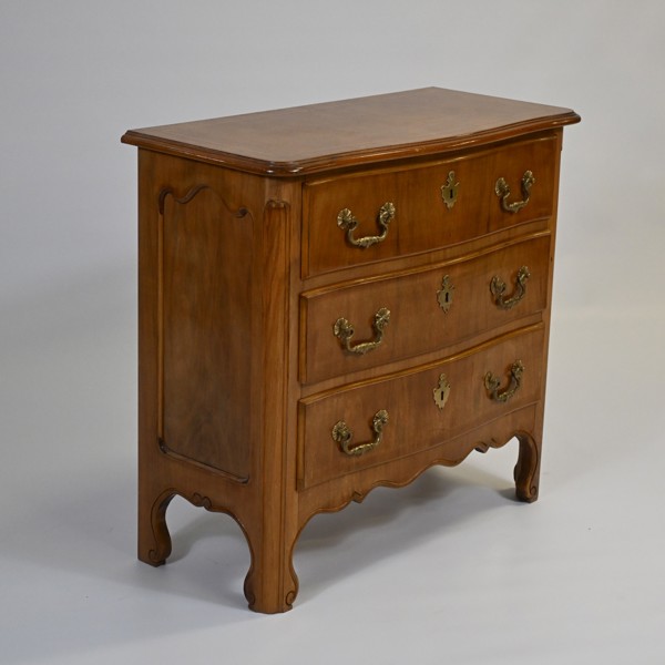 Byrå, barock-stil, 1900-tal.