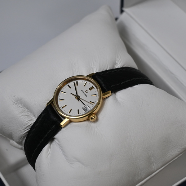 Damarmbandsur, Eterna, 18k guld.