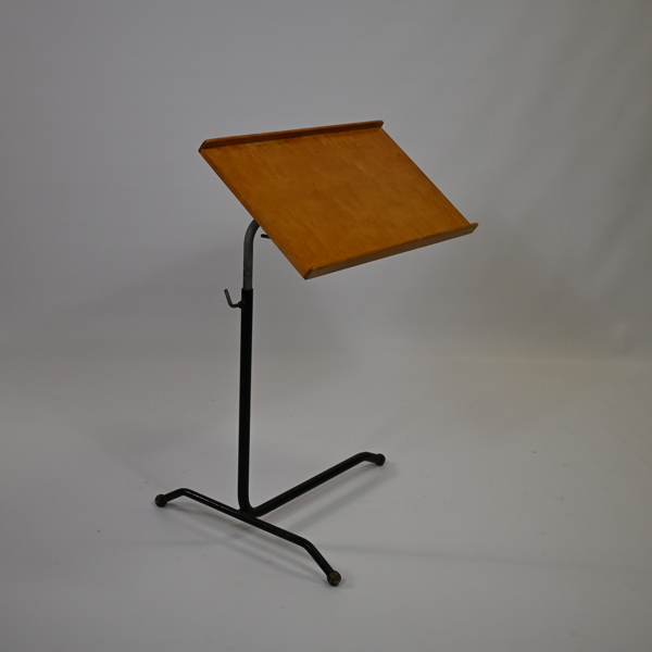 Läsbord, 1900-talets mitt.