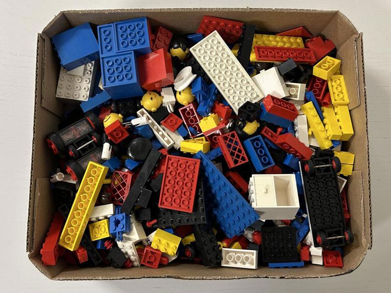 Låda med lego
