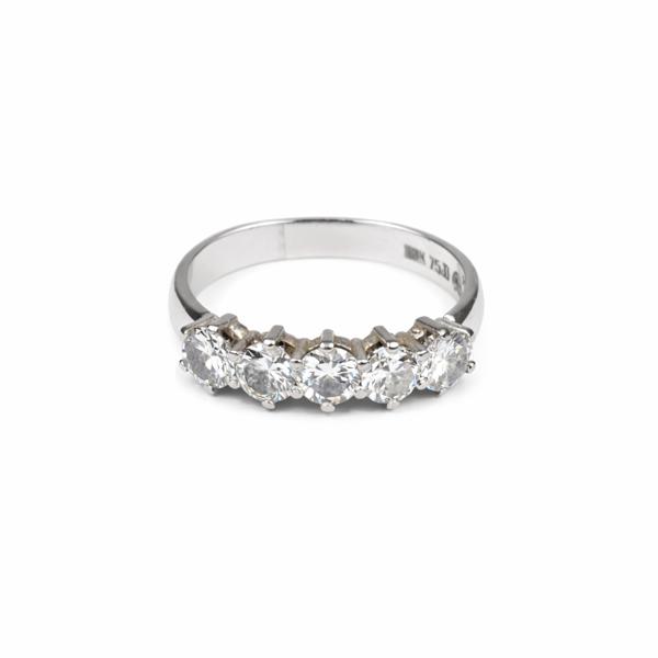 Ring i 18k vitguld, med diamanter, ca 1,25 ct, (H/VS).