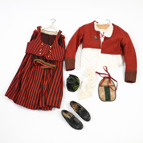 Folkdräkt, 9 delar, Häverö, Uppland.