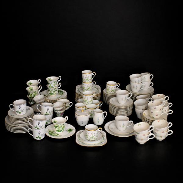Stort parti kaffeservisdelar, porslin.