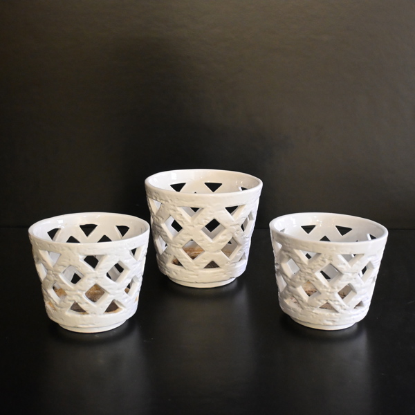 Gunnar Nylund. Ytterfoder, 3st, Rörstrand.