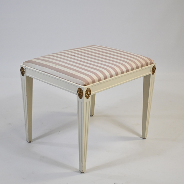 Taburett, gustaviansk stil, 1900-tal.