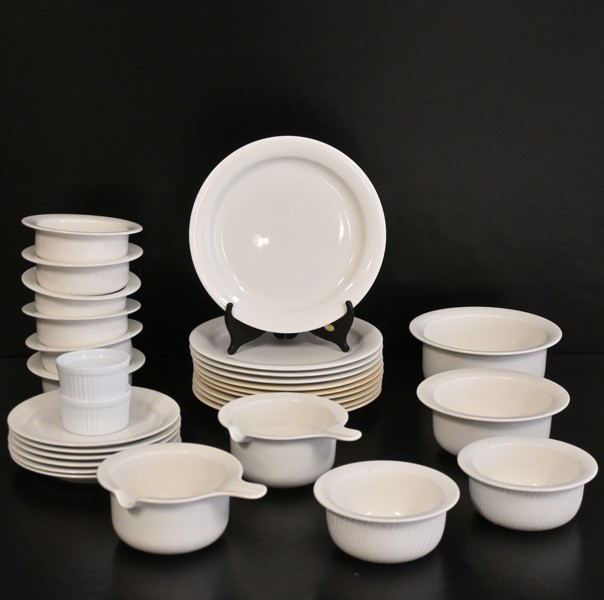 Matservisdelar, 30st, Arabia och Rörstrand.