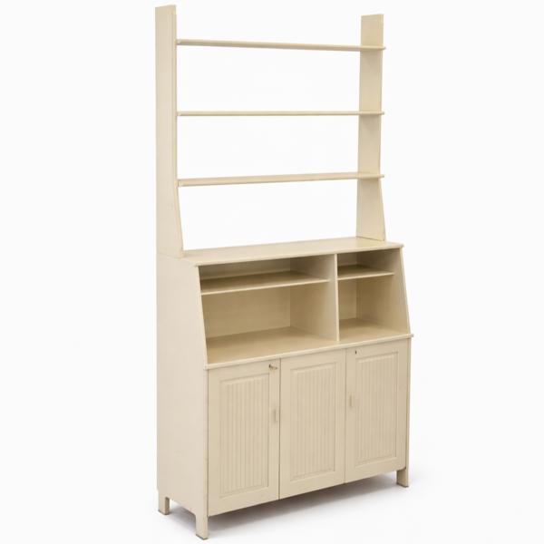 Carl Malmsten, skänk med hylla, "Visingsö", Åfors Möbelfabrik.