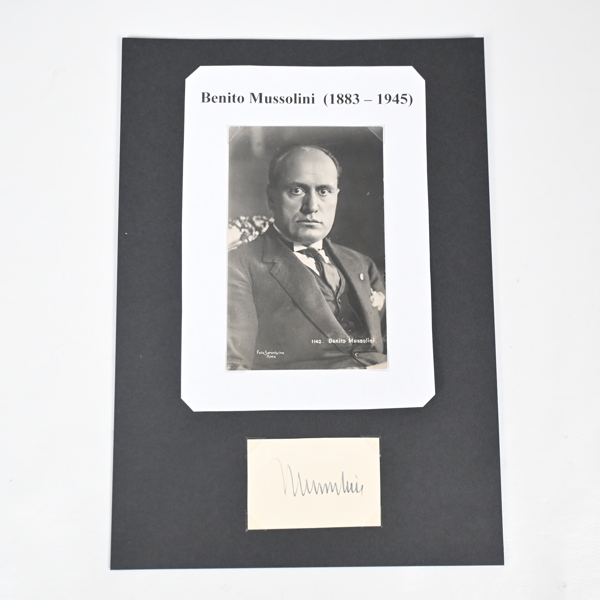 Autograf, Benito Mussolini (1883-1945).